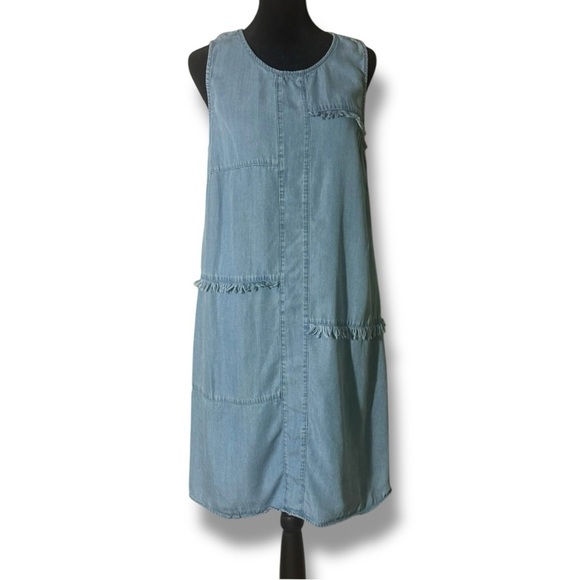Neiman Marcus Light Denim Patchwork Thick Strap Sleeveless Crew Neck Mini Dress - Picture 1 of 16